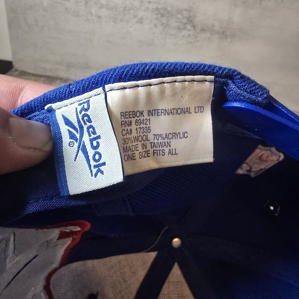 Vintage 90s Reebok New York Giants Snapback Hat Cap NFL Pro Line Wool Blue Red - Picture 6 of 7